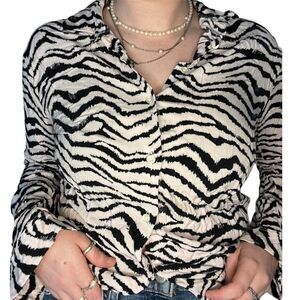 Unbranded Women's Black and White Blouse